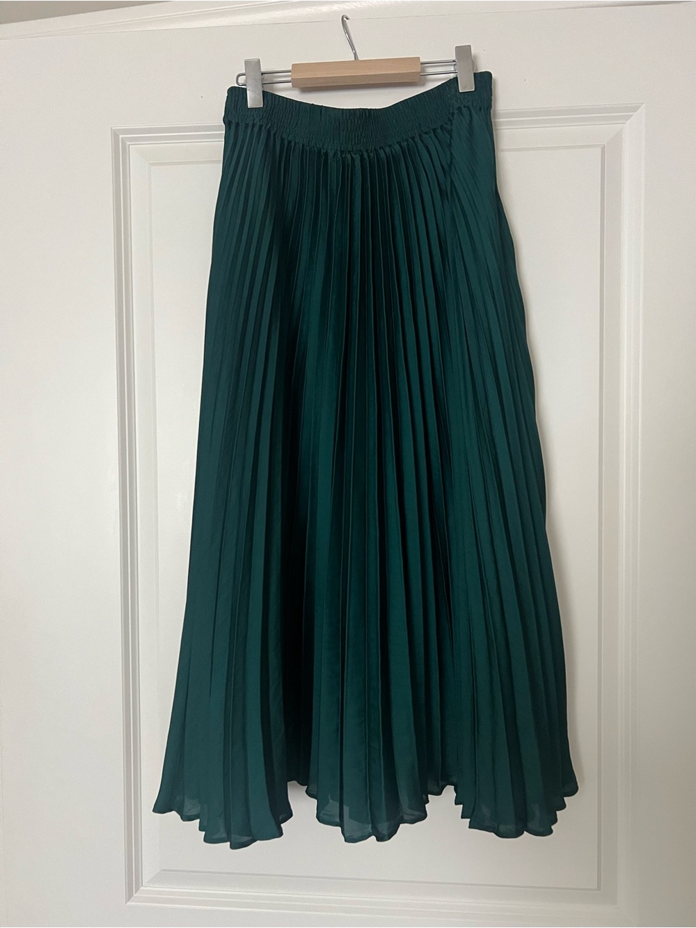 Banana Republic Women's Pleated Midi Skirt